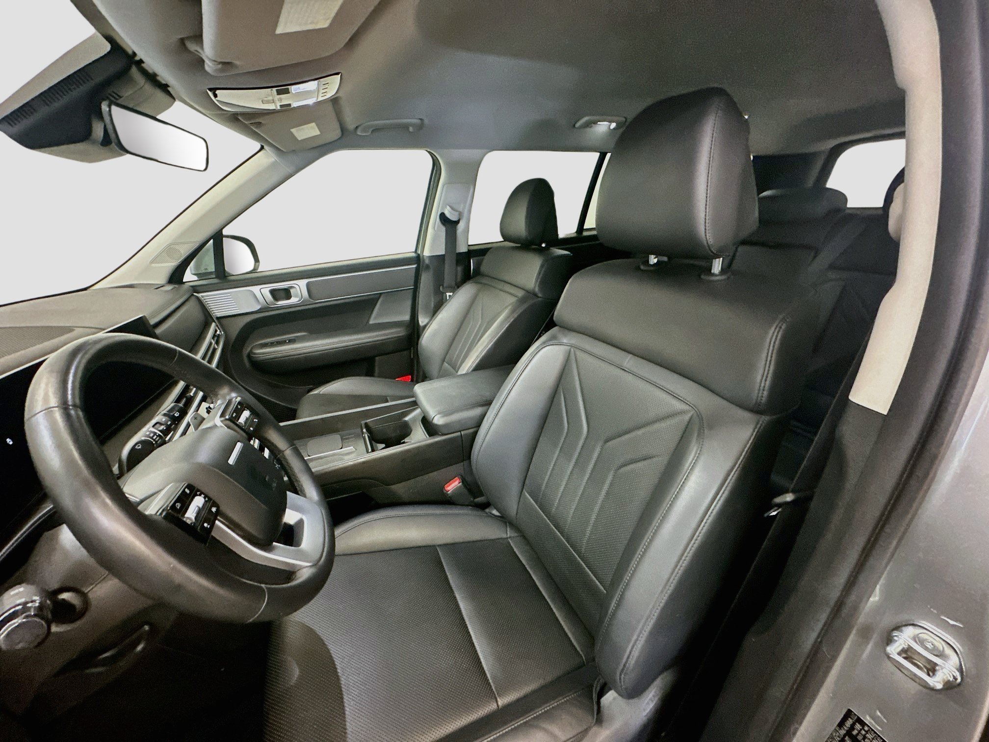 Used 2025 Hyundai Santa Fe SEL AWD/4WD image 13