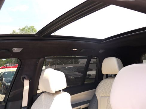 Used 2023 BMW X7 M60i w/ Executive Package AWD/4WD image 32