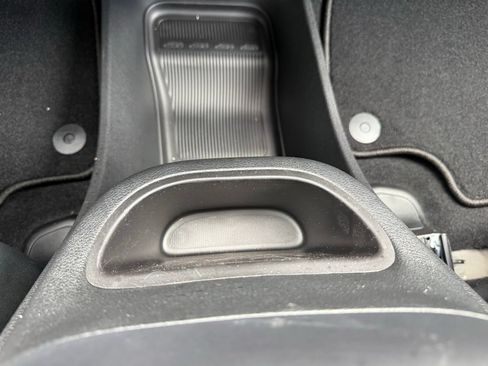 New 2026 Chrysler Pacifica Select FWD image 29