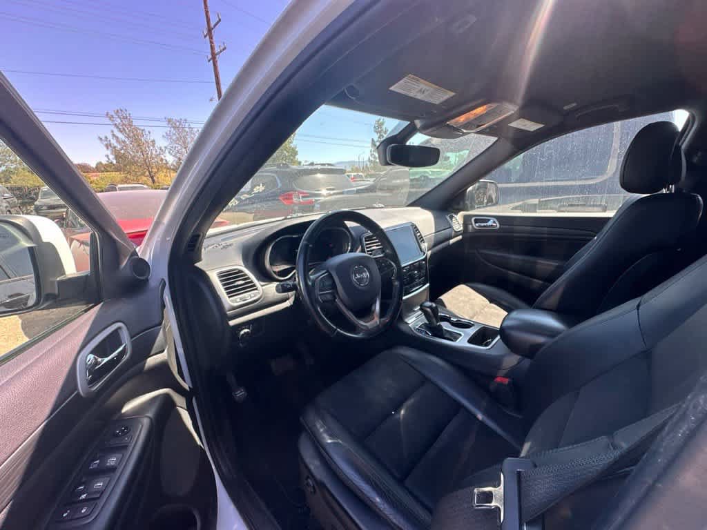 Used 2020 Jeep Grand Cherokee Altitude AWD/4WD image 6