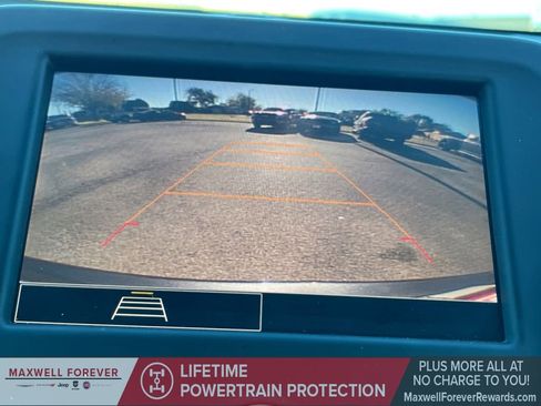 Used 2022 Chevrolet Equinox LS image 9