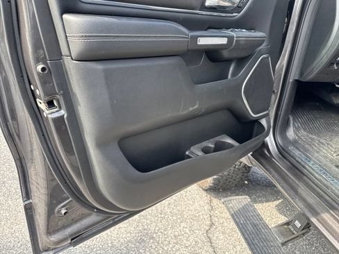 Used 2022 RAM 1500 Laramie w/ Sport Appearance Package AWD/4WD image 11