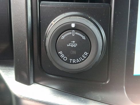 Used 2023 Ford F150 Lariat AWD/4WD image 26