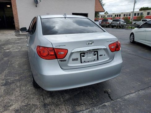 Used 2010 Hyundai Elantra GLS FWD image 7
