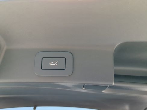 New 2026 Jaguar F-PACE R-Dynamic S image 12