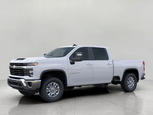 Used 2026 Chevrolet Silverado 2500 LT AWD/4WD image 2
