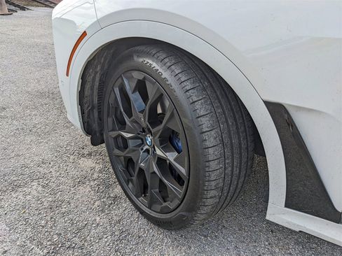 Used 2024 BMW X7 M60i w/ Executive Package image 30