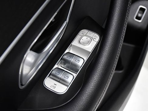 Used 2024 Mercedes-Benz GLE 450 GLE 450 image 18