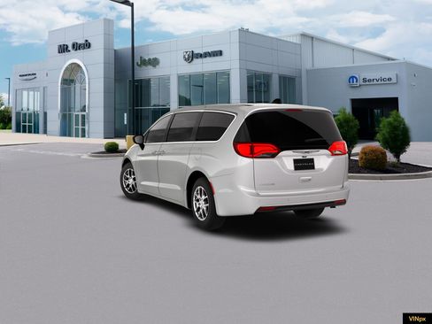 New 2026 Chrysler Voyager LX image 6