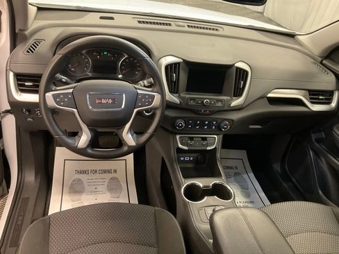 Used 2024 GMC Terrain SLE image 30