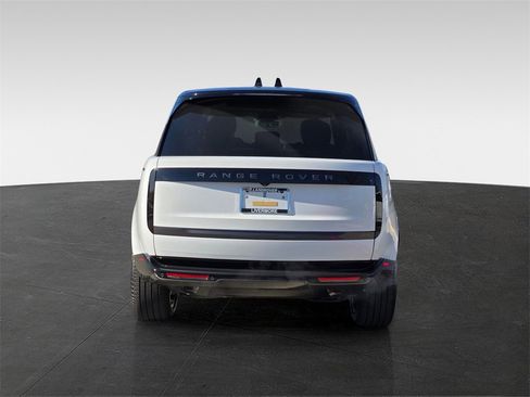 New 2026 Land Rover Range Rover Long Wheelbase SE image 5