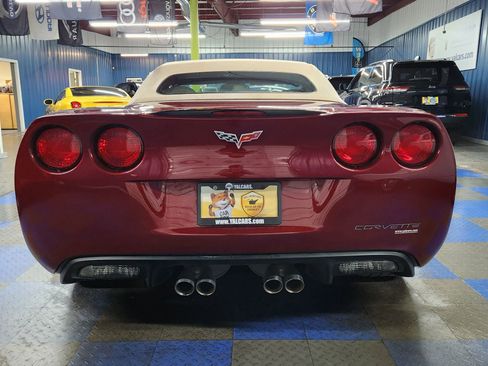 Used 2007 Chevrolet Corvette Convertible w/ Preferred Equipment Group image 63