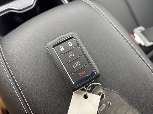 New 2025 Jeep Grand Cherokee L Limited image 17