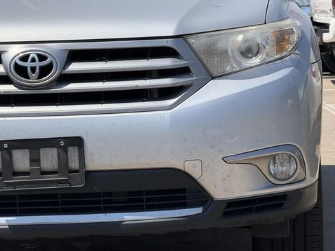 Used 2013 Toyota Highlander Limited FWD image 7