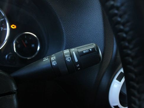 Used 2015 Jeep Wrangler Unlimited Sahara AWD/4WD image 11