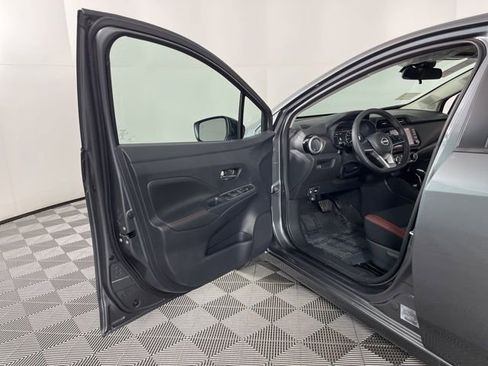 New 2025 Nissan Versa SR w/ Trunk Package image 16