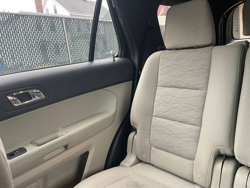 Used 2014 Ford Explorer 4WD image 18