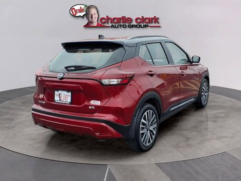 Used 2024 Nissan Kicks SR image 5