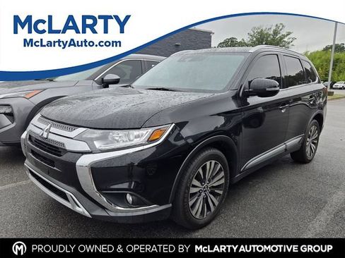 Used 2020 Mitsubishi Outlander FWD image 1