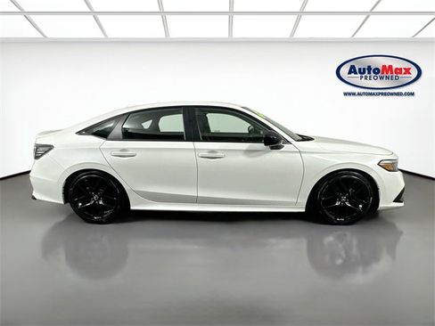 Used 2024 Honda Civic Sport image 9