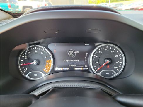Used 2022 Jeep Renegade Latitude w/ Convenience Group AWD/4WD image 24