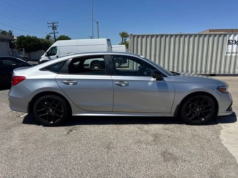 Used 2023 Honda Civic Sport image 4