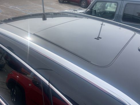 Used 2020 Audi Q5 e Premium Plus w/ Premium Plus Package image 13