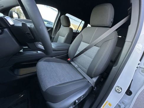 Used 2025 GMC Acadia Elevation image 19