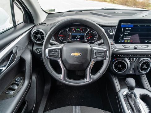 Used 2025 Chevrolet Blazer LT image 22