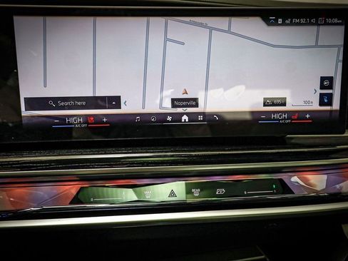 New 2026 BMW i7 xDrive60 w/ Executive Package image 10