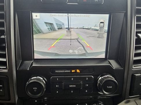 Used 2017 Ford F150 XLT w/ Equipment Group 302A Luxury image 31