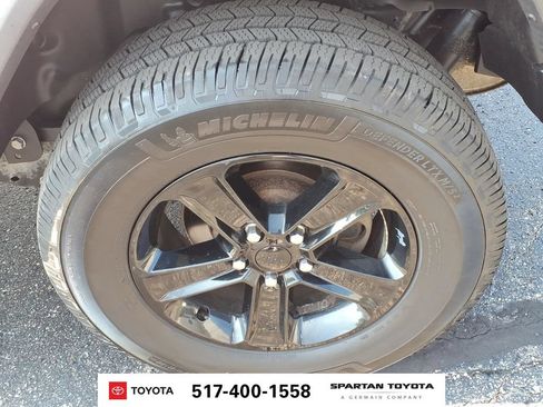 Used 2020 Jeep Wrangler Unlimited Sahara AWD/4WD image 11