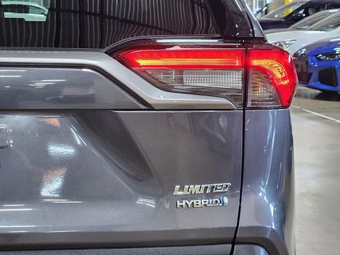 Used 2024 Toyota RAV4 Limited AWD/4WD image 22