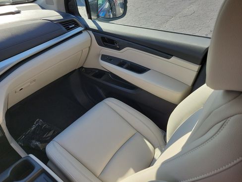 New 2026 Honda Odyssey EX-L image 4