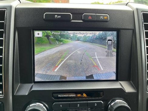 Used 2018 Ford F150 XLT w/ Equipment Group 302A Luxury AWD/4WD image 19