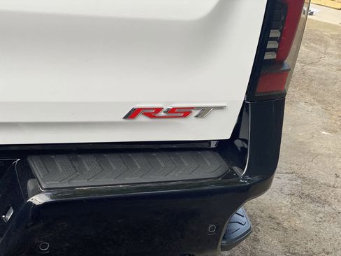 Used 2025 Chevrolet Silverado EV RST AWD/4WD image 10