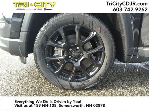 New 2026 Jeep Compass Latitude image 23