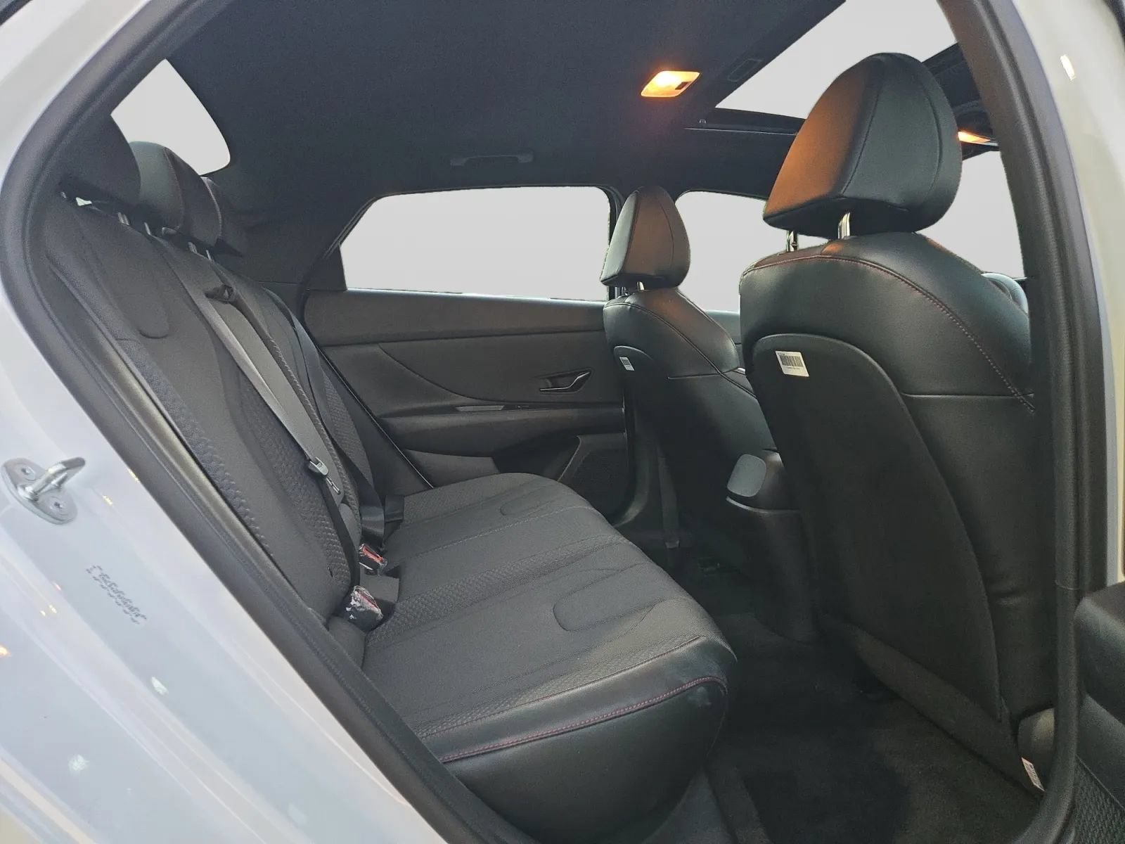 Used 2023 Hyundai Elantra N Line w/ Preferred Accessory Package FWD image 31