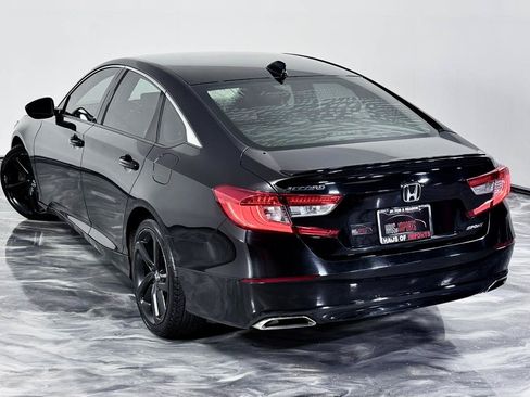 Used 2019 Honda Accord Sport image 12
