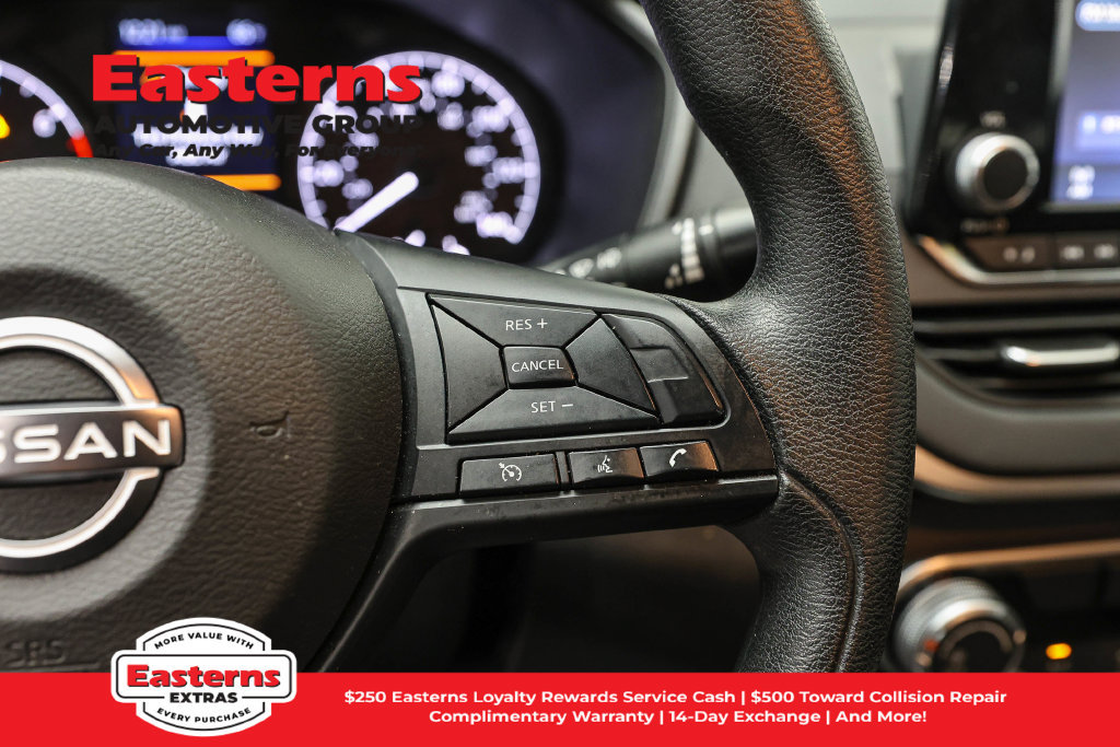 Used 2023 Nissan Altima 2.5 S FWD image 16