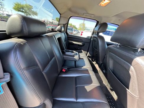 Used 2010 Chevrolet Silverado 1500 LT w/ Power Pack Plus AWD/4WD image 22