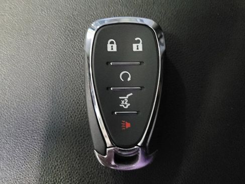 Used 2020 Chevrolet Equinox LT image 32