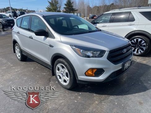 Used 2019 Ford Escape S image 4