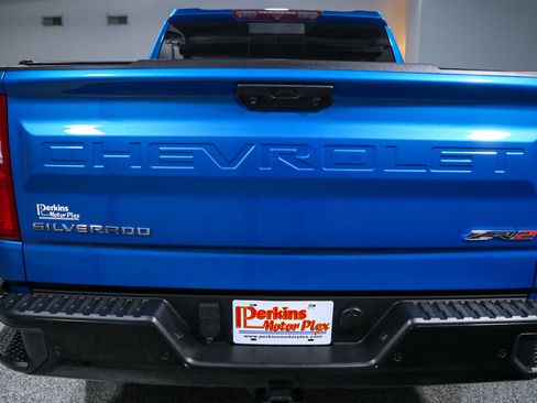 Used 2022 Chevrolet Silverado 1500 ZR2 AWD/4WD image 8