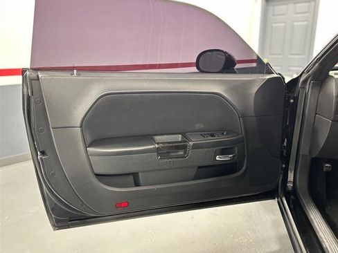 Used 2010 Dodge Challenger R/T image 20