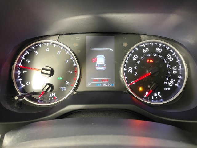 Used 2022 Toyota RAV4 XLE Premium AWD/4WD image 5