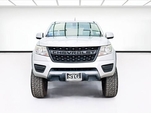Used 2018 Chevrolet Colorado LT RWD image 2