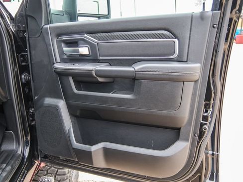 New 2025 RAM 2500 Big Horn AWD/4WD image 25