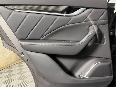 Used 2022 Maserati Levante Modena image 22