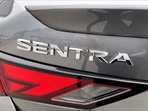 Certified 2025 Nissan Sentra SR image 10